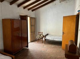 Gran casa de pueblo para reformar. Muy bien situada photo 0
