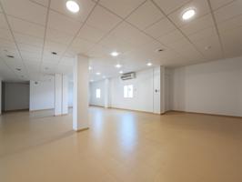 MAGNIFICA OPORTUNIDAD DE INVERSION. PLANTA BAJA EN ONTINYENT. photo 0