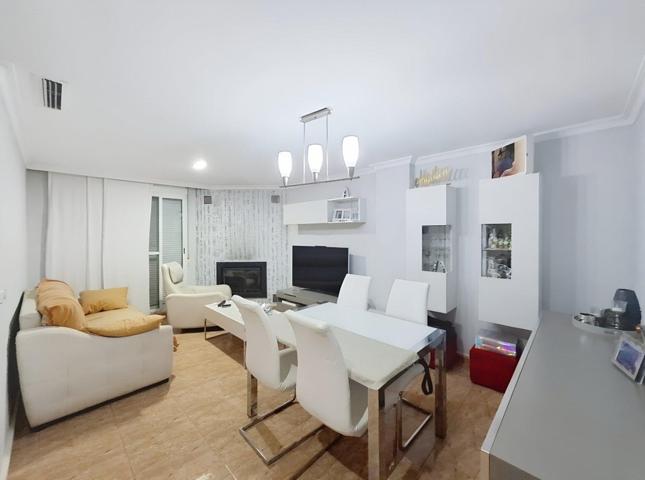 FANTASTICO CHALET ADOSADO EN LLANERA DE RANES photo 0