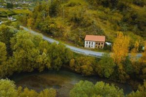 Tu refugio en la Senda del Oso: naturaleza, montaña y un sinfín de posibilidades photo 0