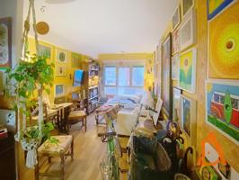 Luz, orientación sur y ubicación inmejorable en el barrio de la arena. photo 0