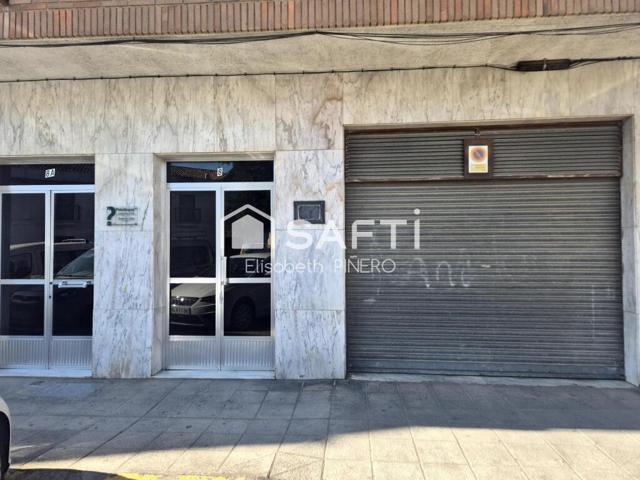 Impresionante bajo con carácter de casa y potencial de negocio en el corazón de Montijo. INCLUYE GARAJE photo 0