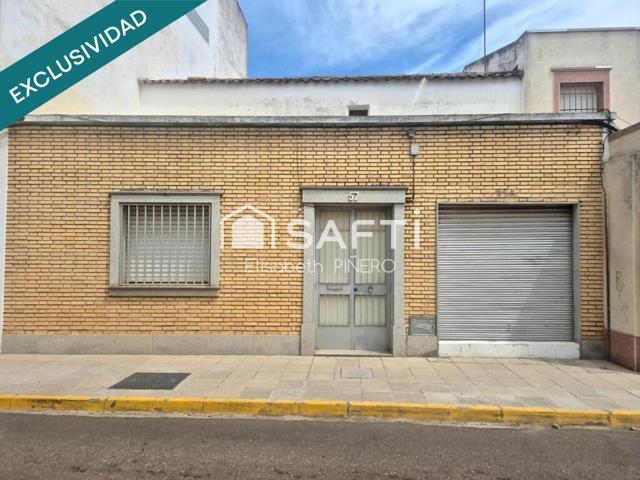 En Montijo, la Casa de Tus Sueños Espera ser Reformada. photo 0