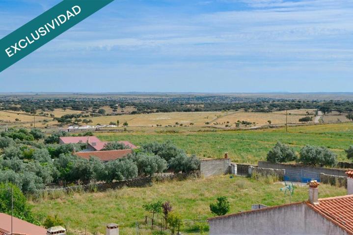Espectacular Casa Señorial de Estilo Colonial Una Joya Histórica en Cáceres. photo 0
