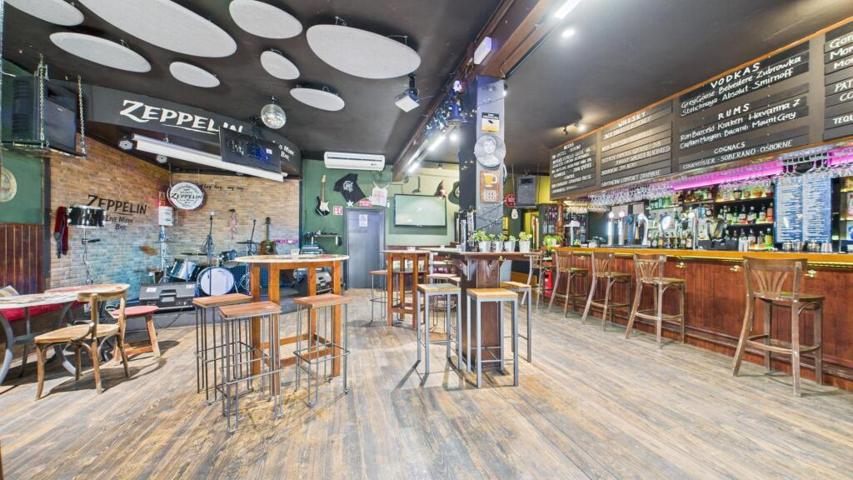 Traspaso 99.000 - Bar con licencia &quot;Concert Live&quot; photo 0