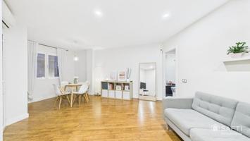 EN VENTA Apartamento renovado y céntrico, ideal como inversión Calle Gaspar Bennazar  Palma photo 0