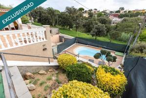 Casa de una sola planta en Fogars de la Selva photo 0