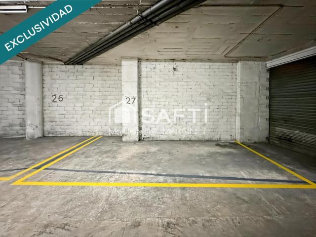 Plaza de garaje en venta en Berga photo 0