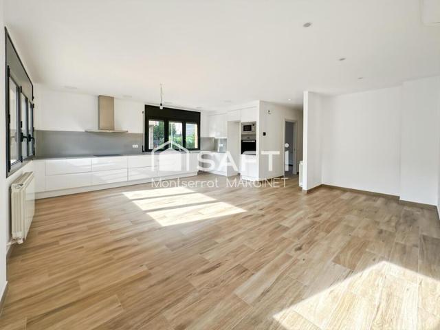 Piso en venta en Avià de 87 m2 photo 0