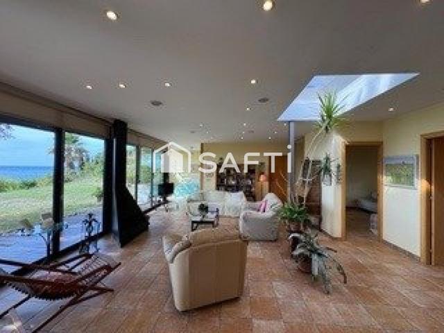 EXCLUSIVA CASA DELANTE DEL MAR EN SANT POL DE MAR photo 0