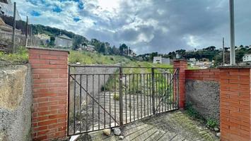 Terreno ideal para vivir y crecer en Canyelles. photo 0