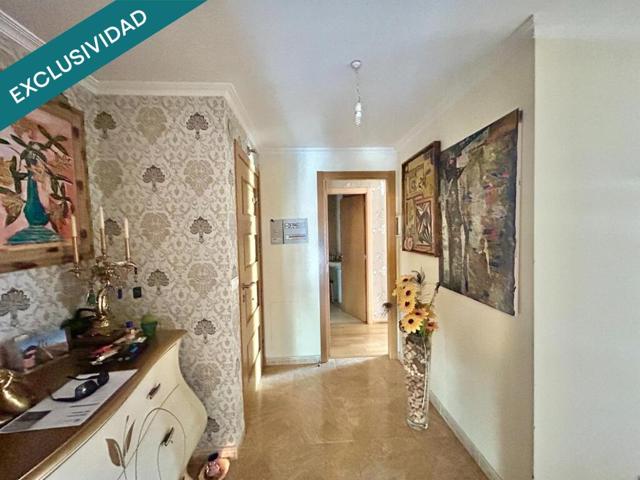 Luminoso piso de 129m2 junto al paseo fluvial do río Pontiñas, a pocos metros del ayuntamiento y del centro comercial. Amplio, funcional y con garaje incluido. photo 0