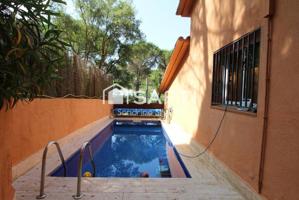 Preciosa y impecable casa con piscina cerca de Lloret de Mar. photo 0