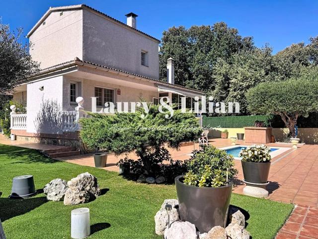 ¡Nuevo! Casa de 4 dormitorios, piscina, garaje, caseta de piscina. photo 0