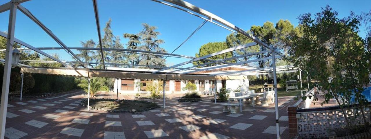 ¡Ideal como vivienda o alojamiento turístico! Casa inscrita como Vivienda Turística de Alojamiento Rural con 3.600 m² de parcela. SIN COMISIÓN DE COMPRA. photo 0
