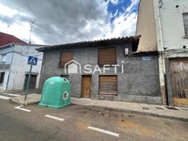 CASA DE PUEBLO A LA VENTA EN PLAZA DE SANTA MARINA photo 0