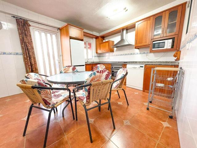 Hazlo tuyo: Encantadora casa de dos plantas con patio privado en Molina de Segura. photo 0