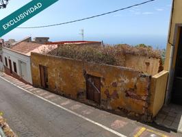 Casa con Solar urbano a reformar en La Matanza photo 0