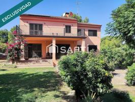 Villa con piscina y jardín a 10km de Valencia photo 0