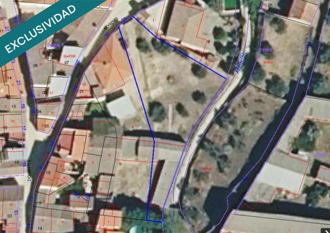 Excepcional Solar Urbano en Lagartera: 890 m² con Todos los Servicios photo 0