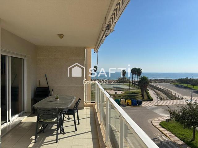 Apartamento exclusivo en primera línea de la playa photo 0