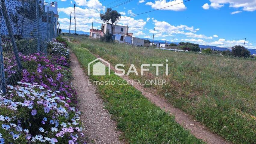 casa a reformar c- terreno de 6000 mt costa norte photo 0