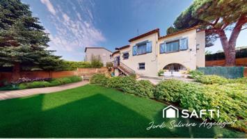 CASA EN BEGUR: JARDÍN, ENERGÍA SOLAR Y MUCHO POTENCIAL photo 0