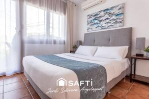 ESTUDIO A PASOS DEL MAR: COMODIDAD, LUZ Y RENTABILIDAD EN RIELLS photo 0