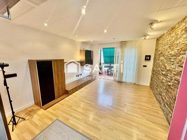 Atico acogedor con balcon! photo 0