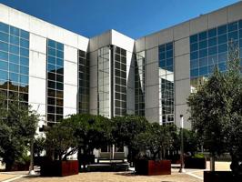 2 oficinas reformadas con excelente ubicación y plazas de parking. photo 0