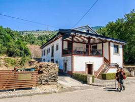 Villa En venta en Vega de Valcarce photo 0