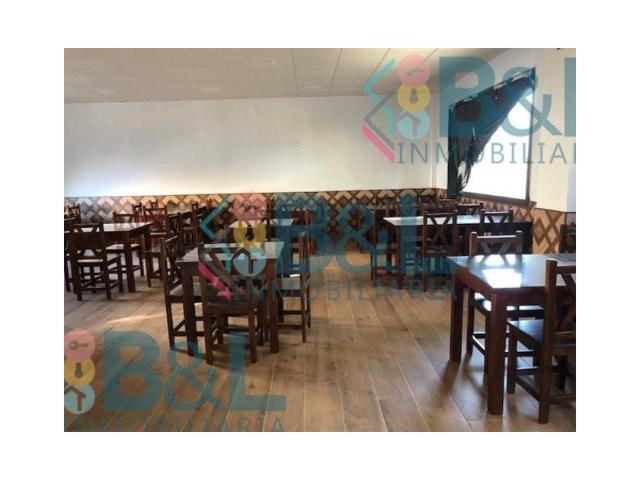 Local En venta en Cartaya photo 0
