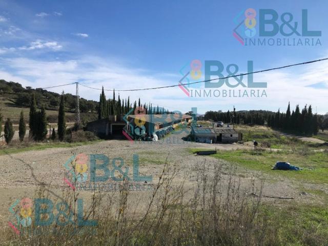 Industrial En venta en Higuera De La Sierra photo 0