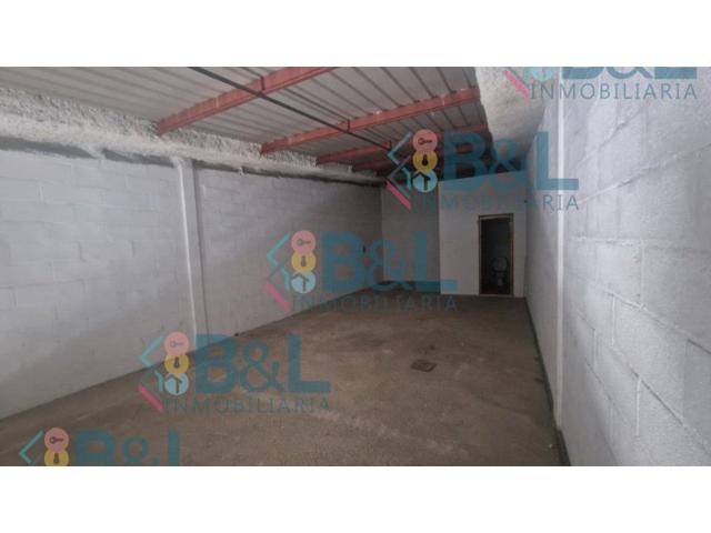 Industrial En venta en Huelva photo 0