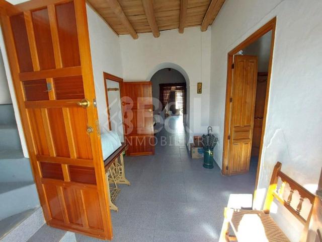 Casa En venta en Arroyomolinos De León photo 0