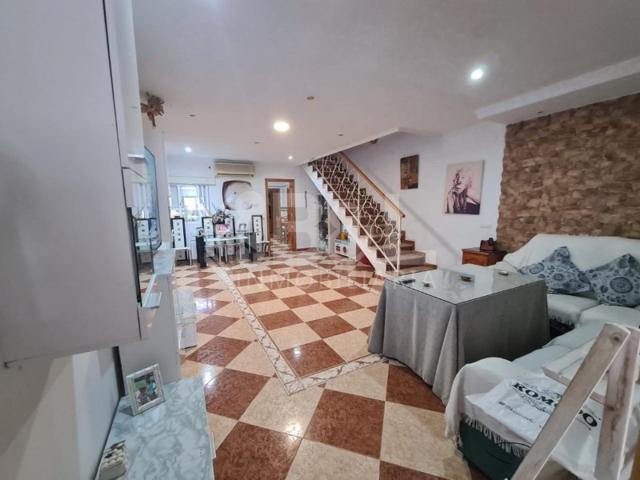 Casa En venta en Huelva photo 0