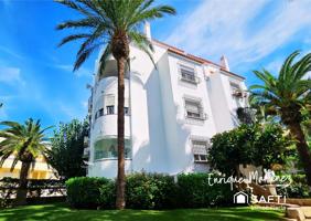 Vive el encanto moderno junto al mar photo 0