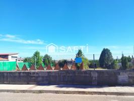 Parcela en la Urbanización Las Arenas de Malpartida de Cáceres, Con piscina construida con depuradora de 10x5m photo 0