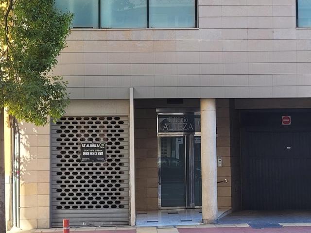 Gran Oportunidad en el Centro de Murcia: Local Comercial Calle Princesa photo 0