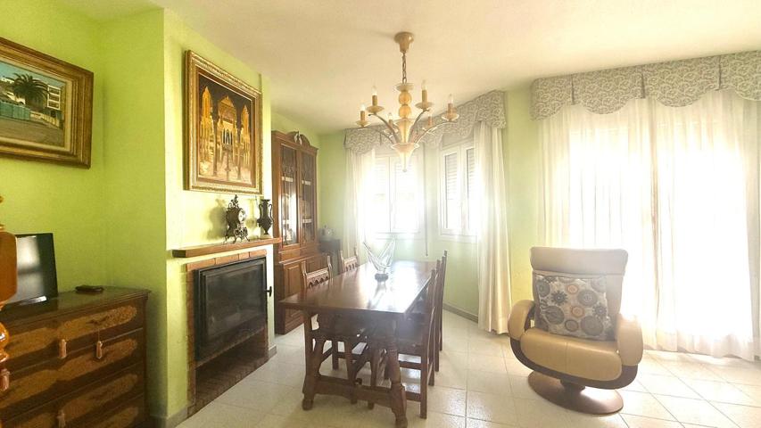 Unifamiliar Pareada En venta en Vinaròs photo 0