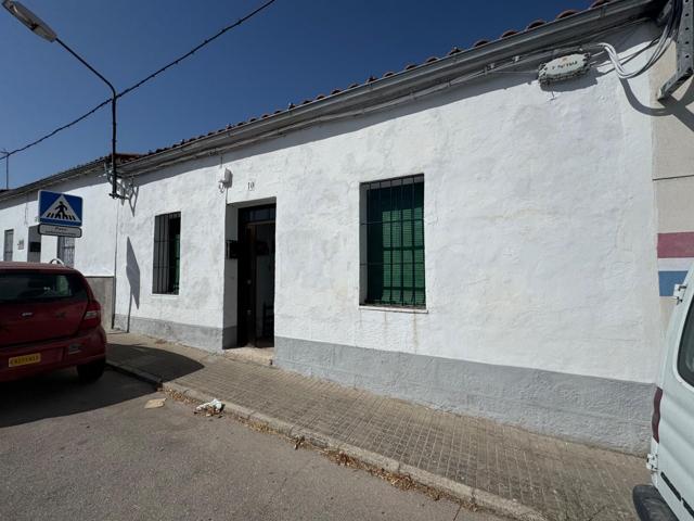Casa En venta en Valencia de Alcántara photo 0