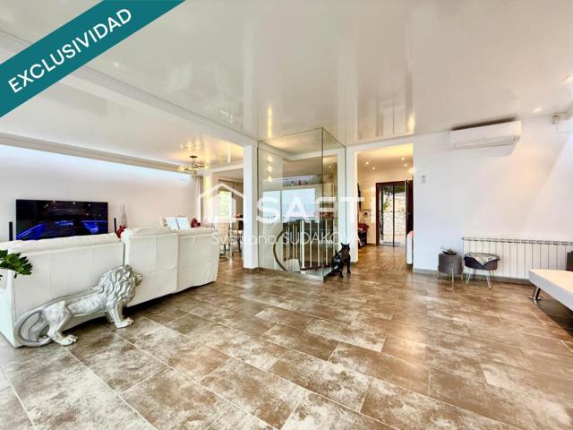 &quot;Descubre el hogar de tus sueños en esta acogedora casa, donde cada rincón refleja calidez y estilo. Ubicada en un vecindario tranquilo, ofrece amplios espacios, luminosidad natural y un hermoso jardín. Ideal para crear recuerdos inolvidables. No pier photo 0