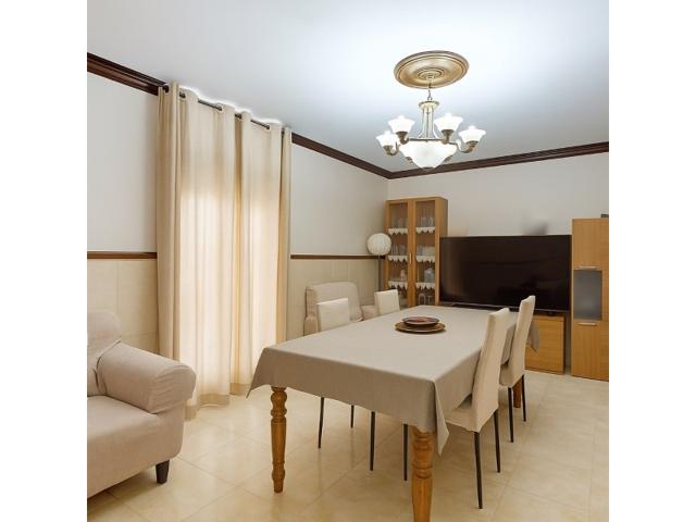 Casa En venta en Encinas Reales photo 0