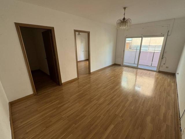 PISO 4 habitaciones photo 0