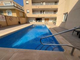 Acogedor piso de 2 dormitorios con piscina comunitaria en Los Montesinos photo 0