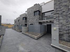 Villa En venta en Arroyo de la Encomienda photo 0