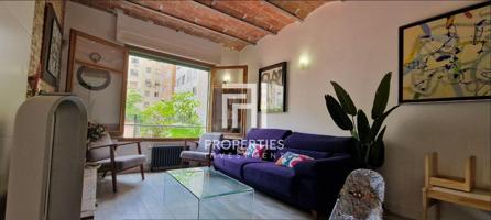 Exclusivo piso reformado en finca regia a pocos pasos del Passeig de Gràcia photo 0