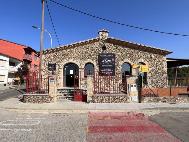 Casa o negocio en venta en Les Planes d'Hostoles photo 0