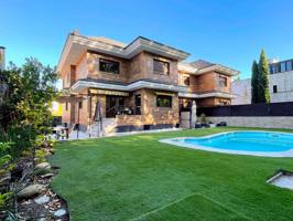 Unifamiliar Separadas En venta en Las Rozas De Madrid photo 0