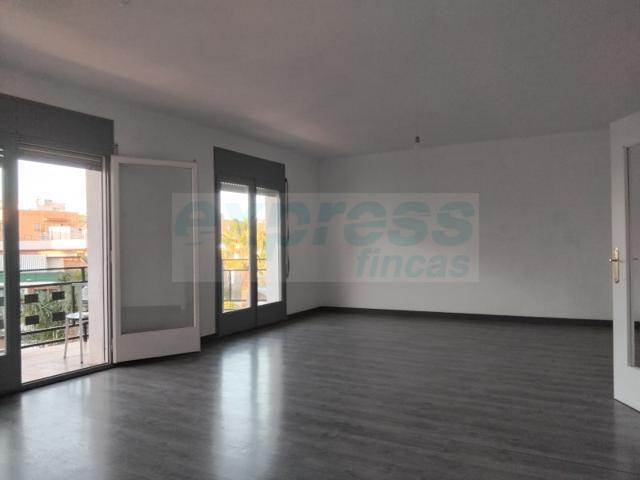 Piso En venta en Pineda De Mar photo 0